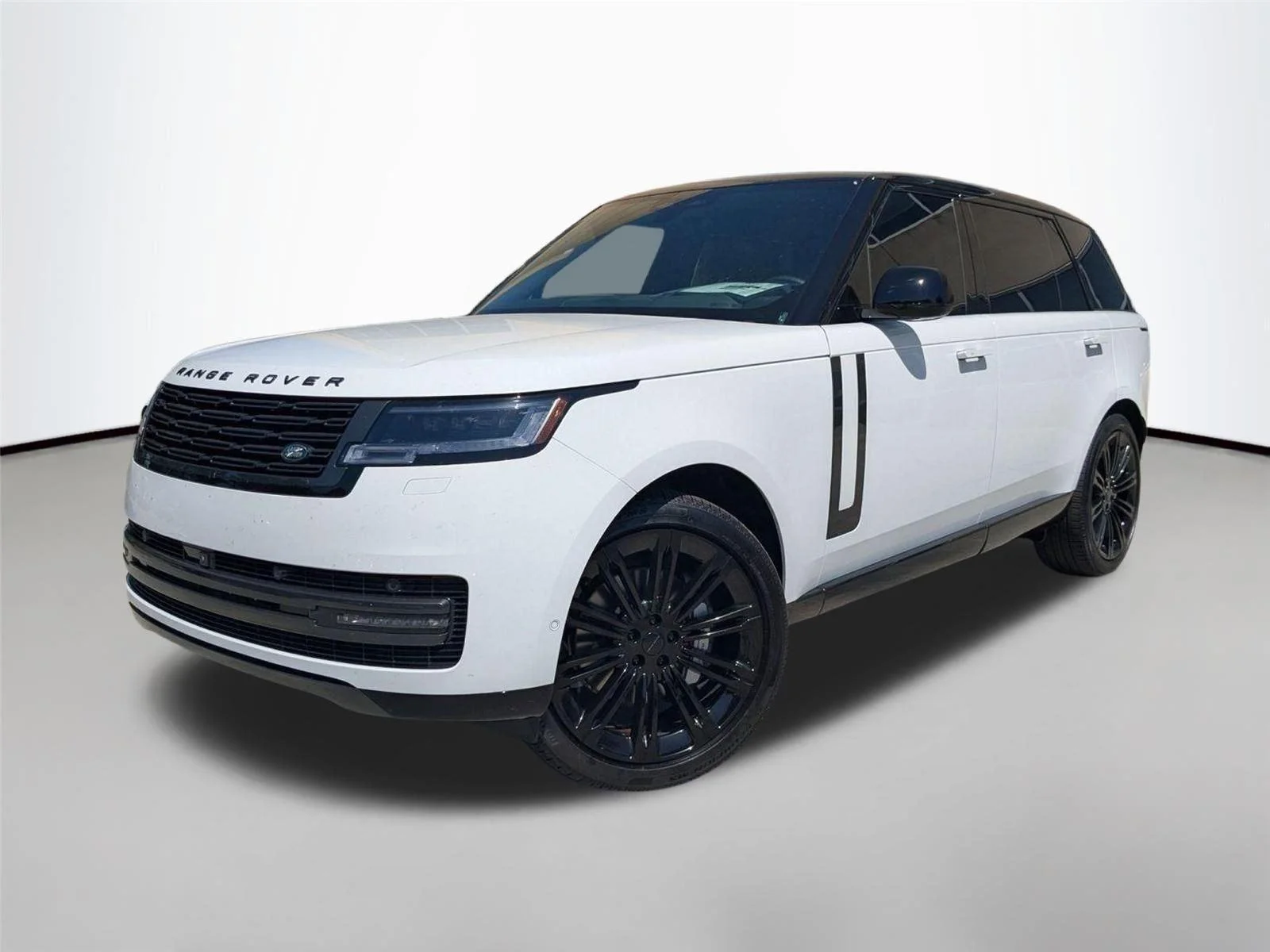 2026 Land Rover Range Rover 3.0 SE LWB 7's photo