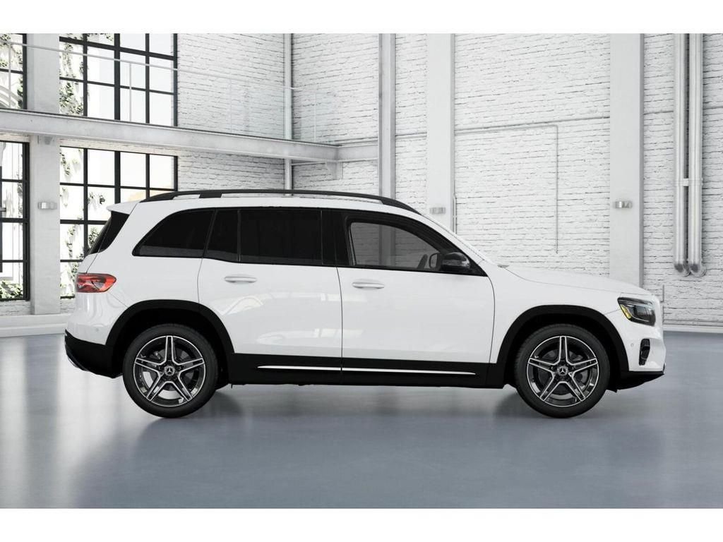 New 2026 Polar White Mercedes-Benz GLB 250 image 2