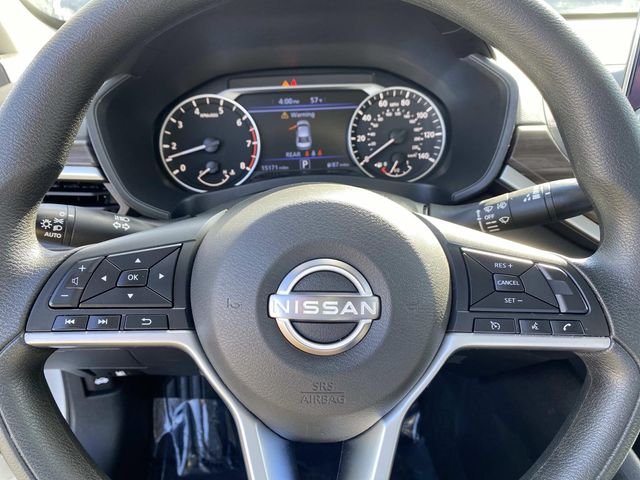 Used 2024 White Nissan 2.5 SV image 15
