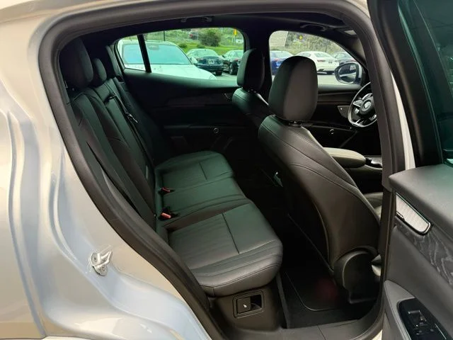 Certified Used 2023 Bianco Astro Maserati Modena image 15