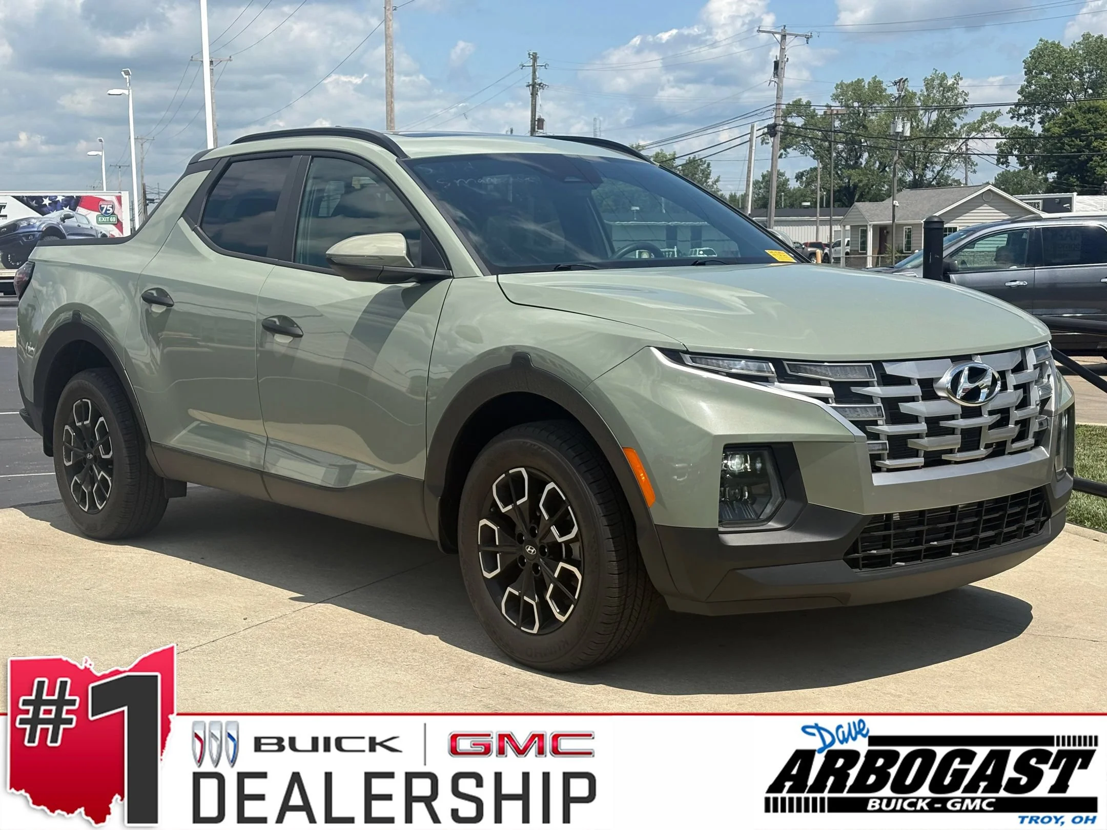 Used 2024 Gray Hyundai SEL image 1
