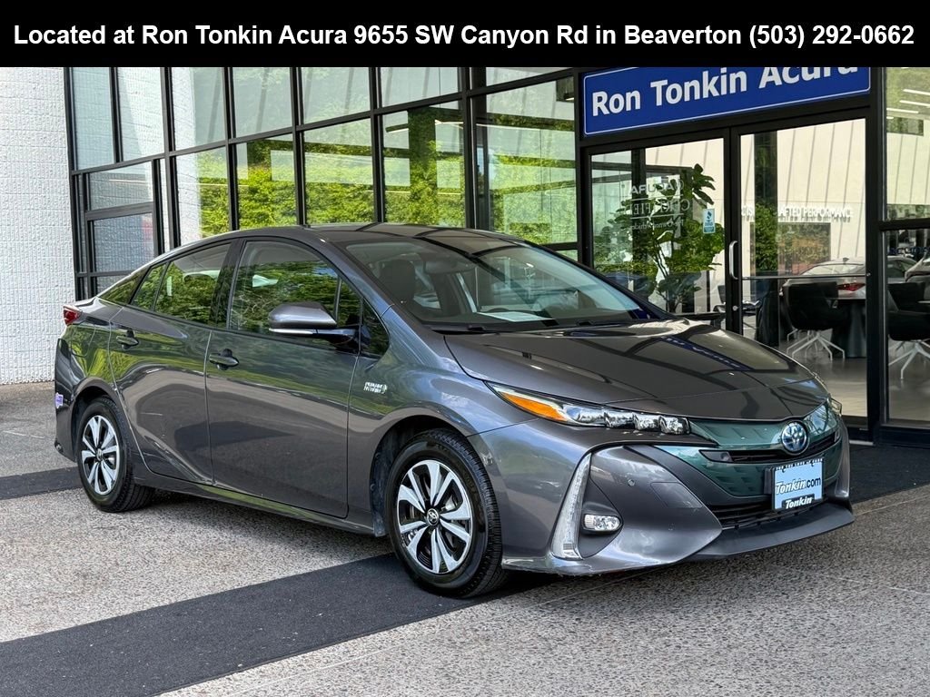 Used 2019 Magnetic Gray Metallic Toyota Advanced image 1