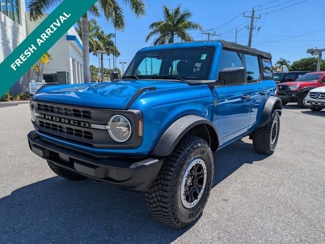 2022 Ford Bronco 4-Door Base