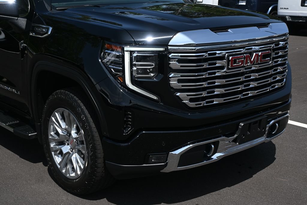 Used 2023 Black GMC Denali image 34