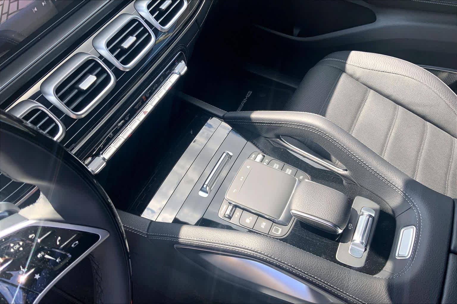 New 2026 Obsidian Black Metallic Mercedes-Benz GLS 580 image 11