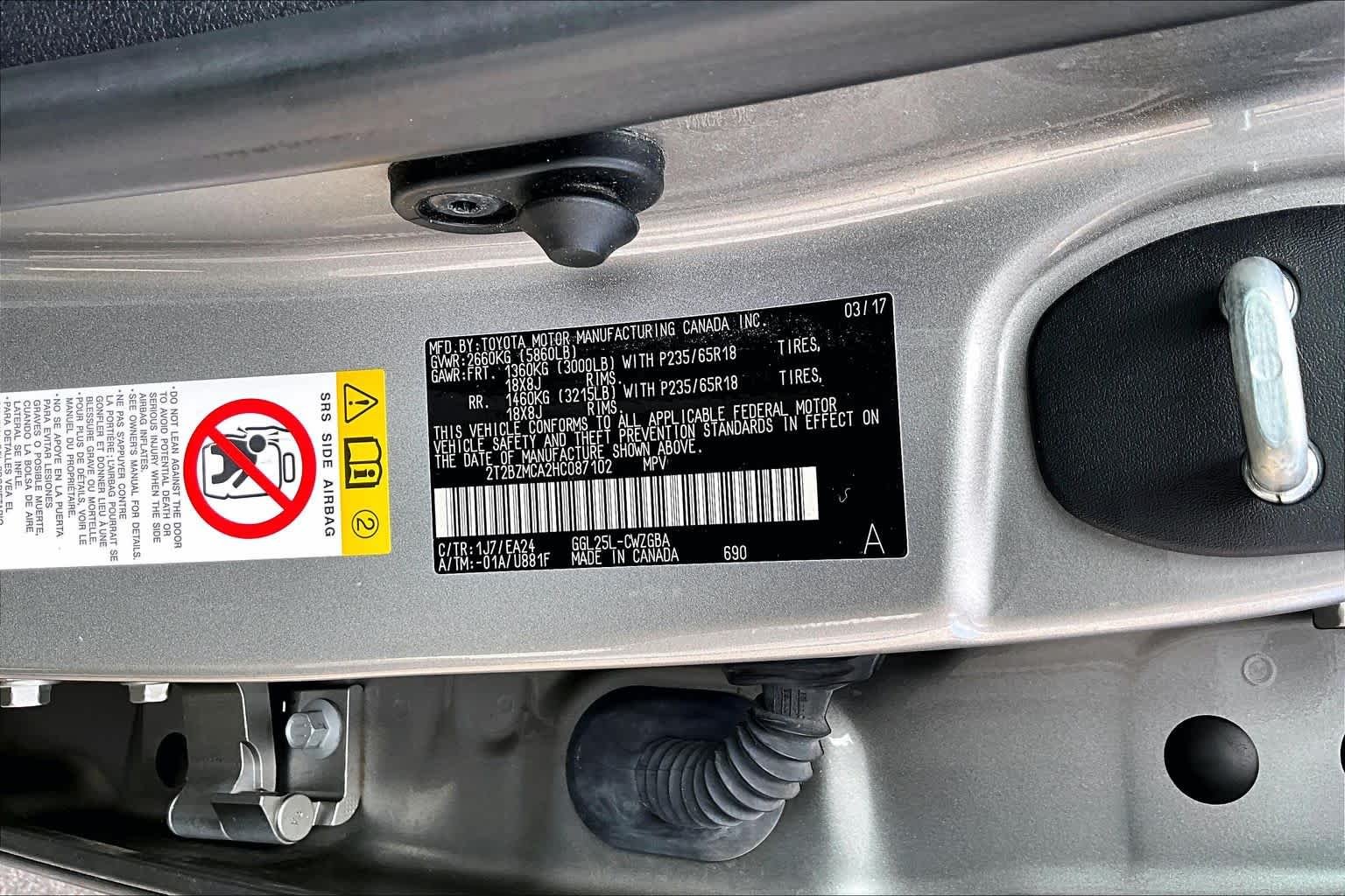 Used 2017 Atomic Silver Lexus  image 37