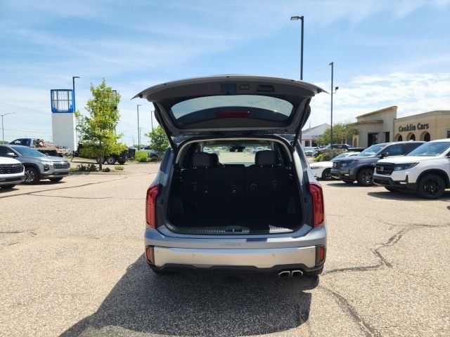Used 2025 Silver Kia S image 18