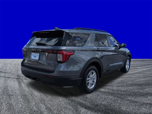 New 2026 Carbonized Gray Metallic Ford Active image 4