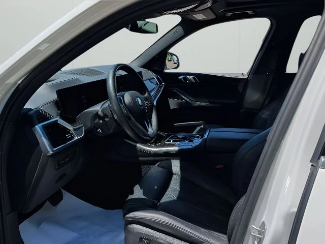2025 BMW X5 50e - Photo 12