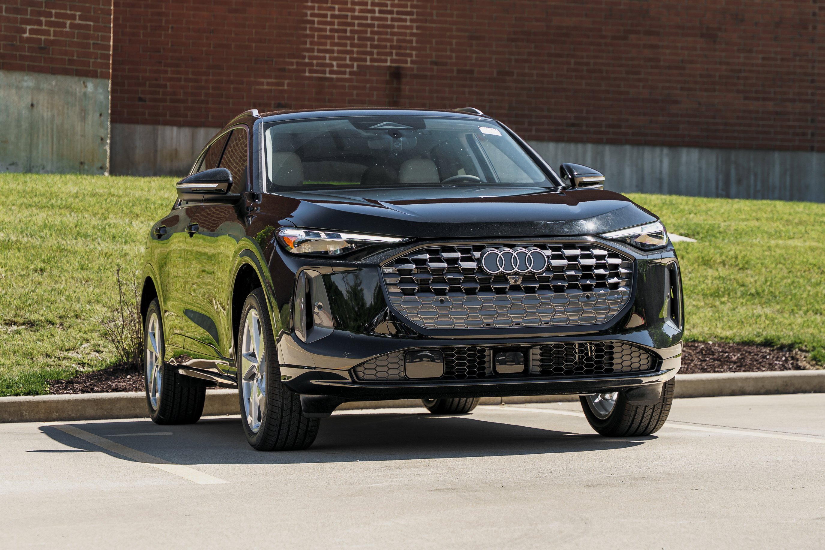 2026 Audi Q5 Premium Plus quattro's photo