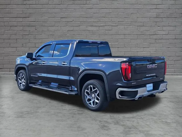 Used 2023 TITANIUM RUSH METALLIC GMC SLT image 3