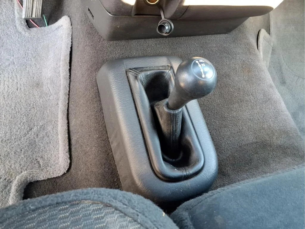 Used 2004 Blue Dodge SLT image 19