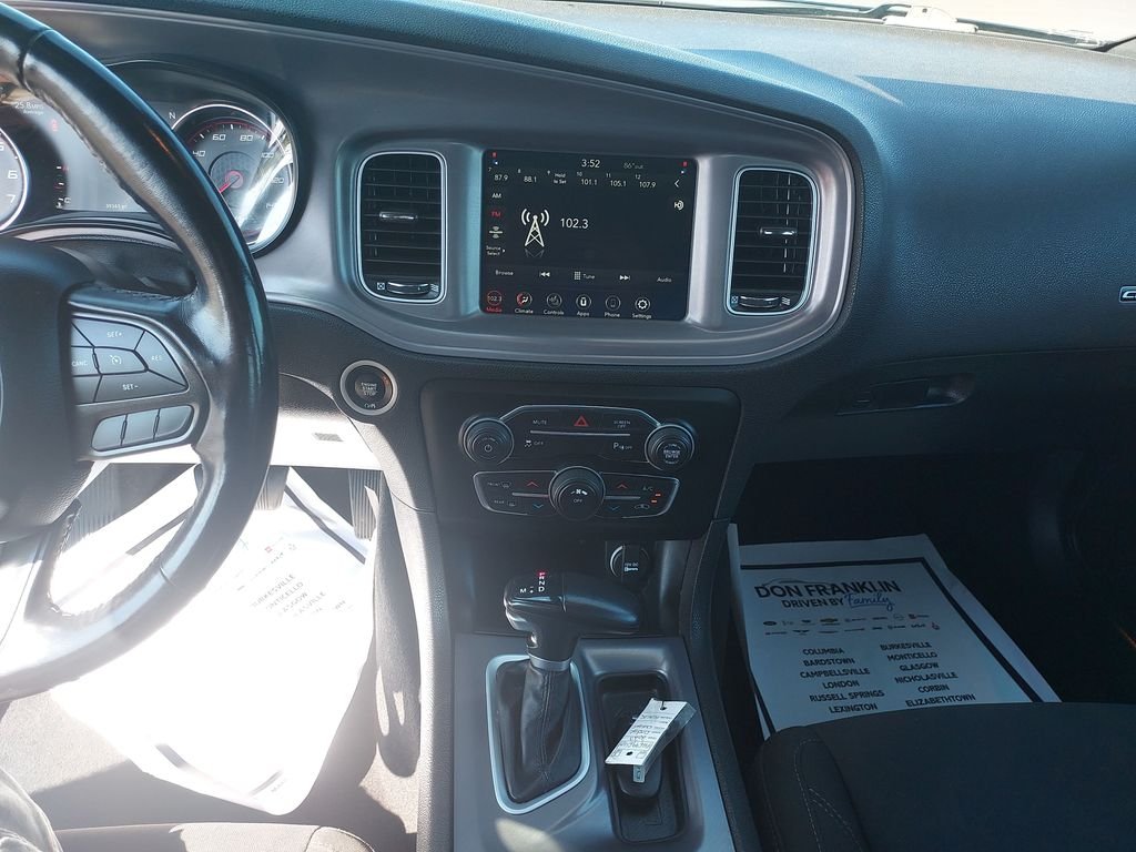 Used 2023 Black Dodge SXT image 20