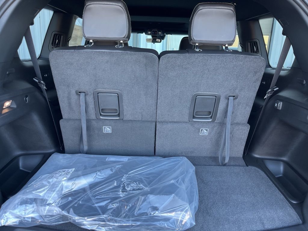 New 2025 Silver Zynith Exterior Paint Jeep Altitude X image 42