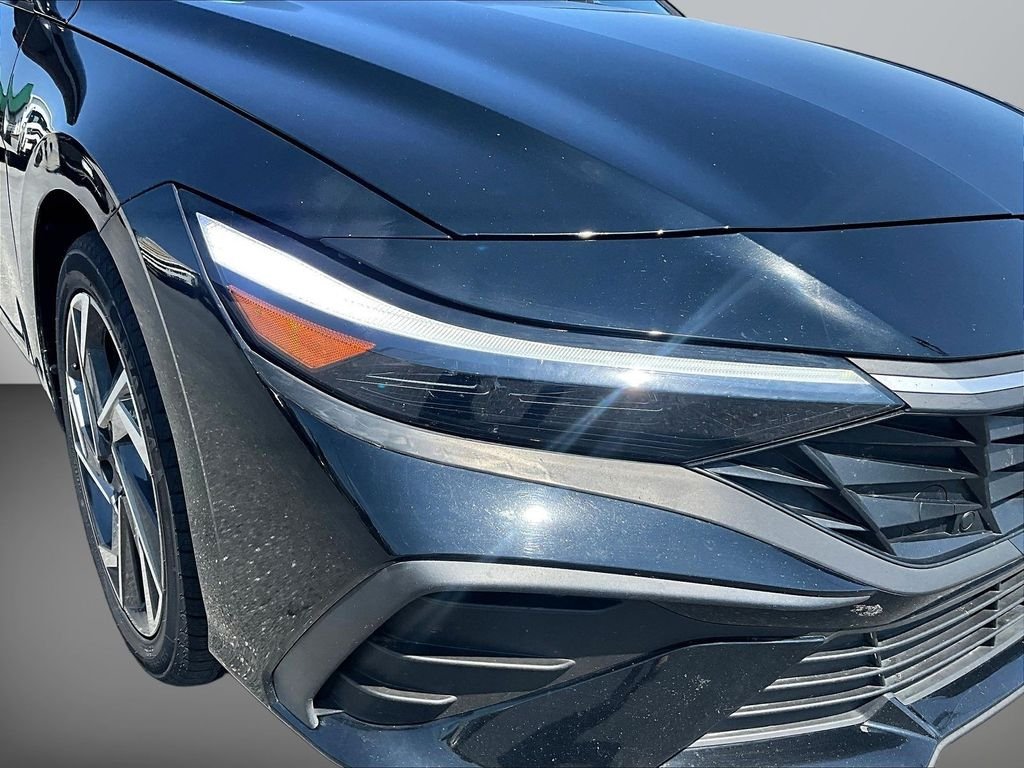 Certified Used 2025 Black Hyundai SEL Sport image 30