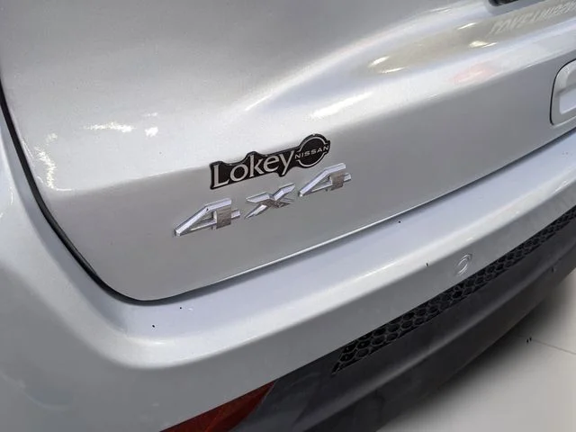 Used 2026 Silver Jeep Limited image 9