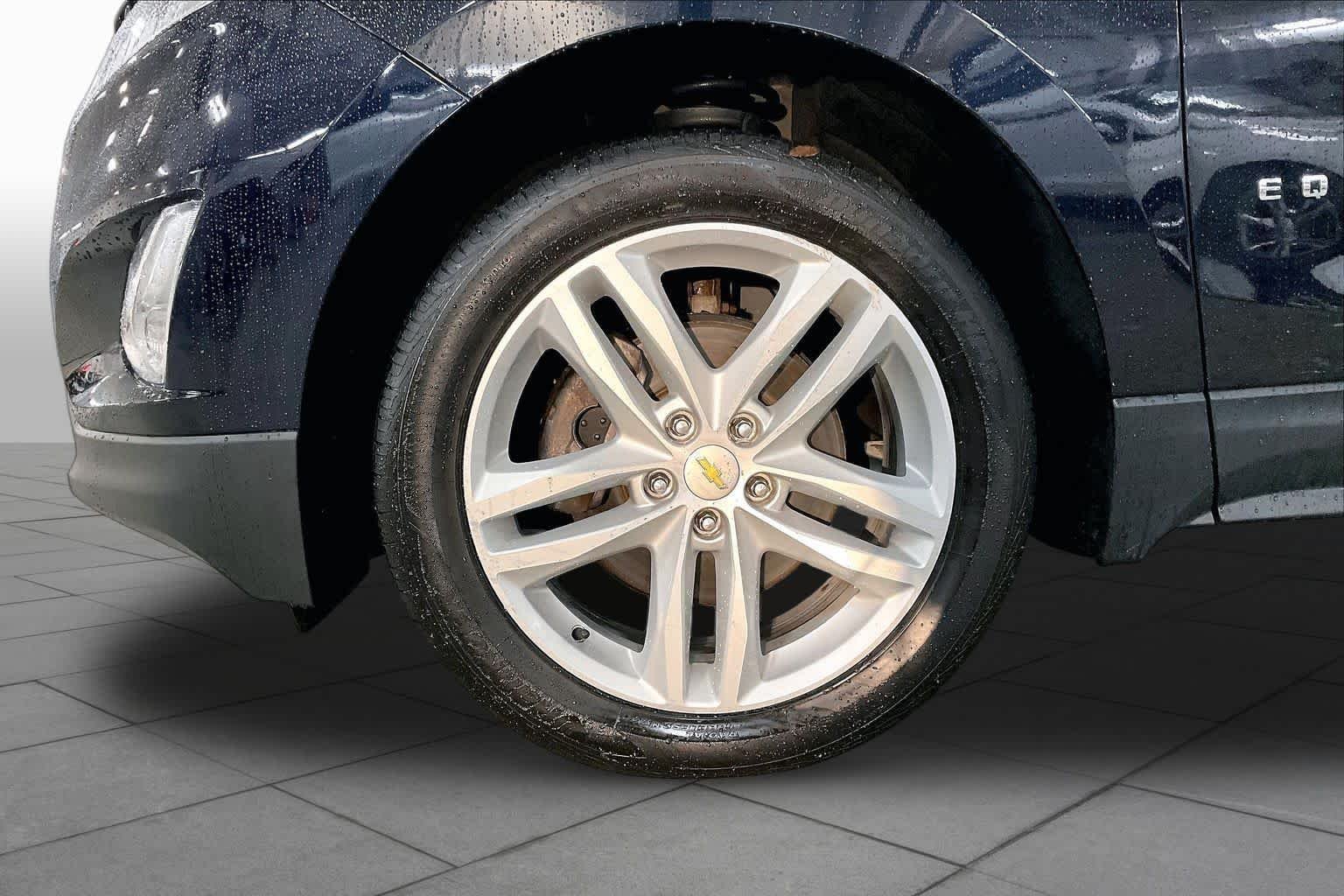 Used 2020 Midnight Blue Metallic Chevrolet Premier image 11
