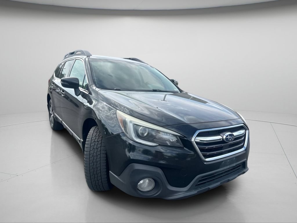 Used 2018 Crystal Black Silica Subaru 2.5i image 2