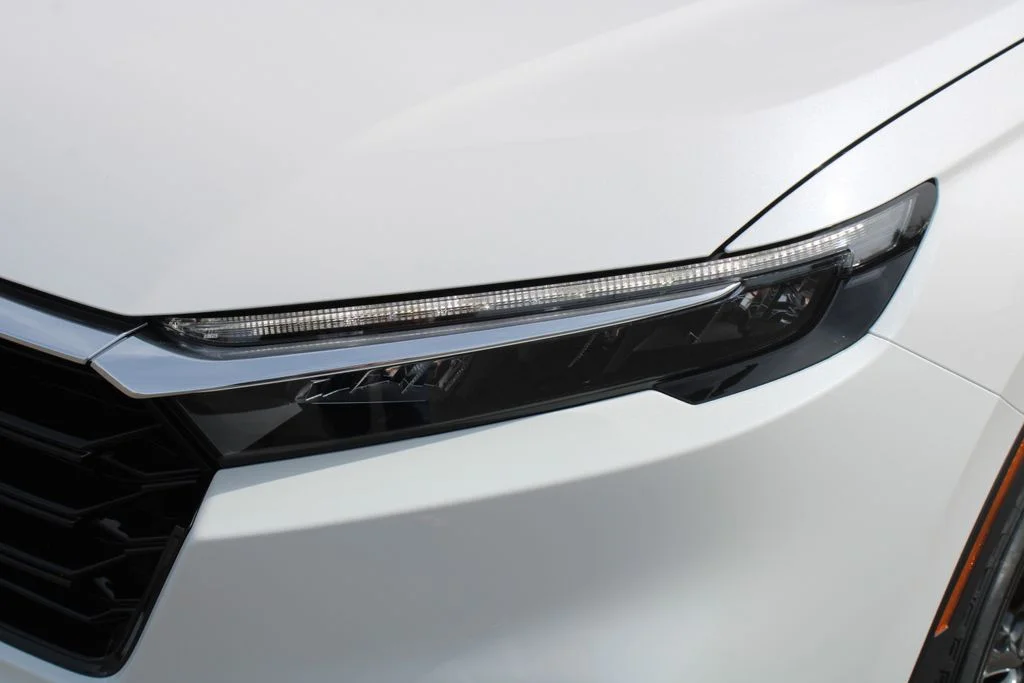 New 2026 Platinum White Pearl Honda EX-L image 11