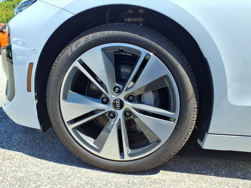 Used 2025 Glacier White Metallic AUDI  image 26