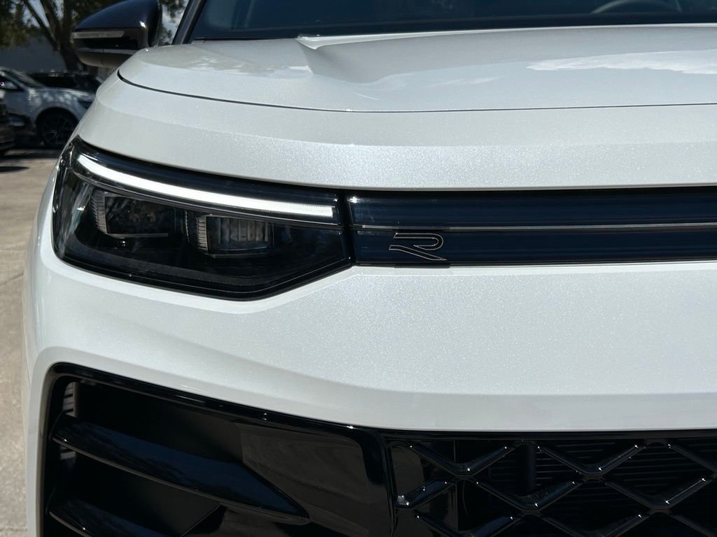 New 2026 White/off-white Volkswagen SE R-Line Black image 34