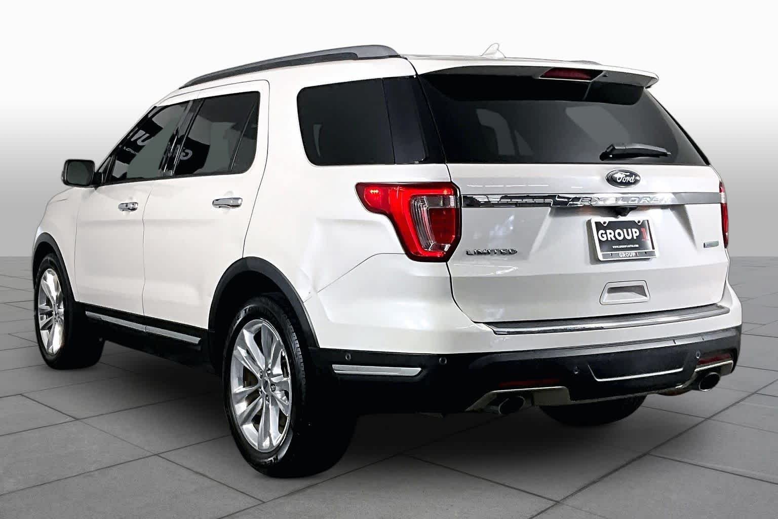 Used 2018 White Platinum Metallic Tri-Coat Ford Limited image 10