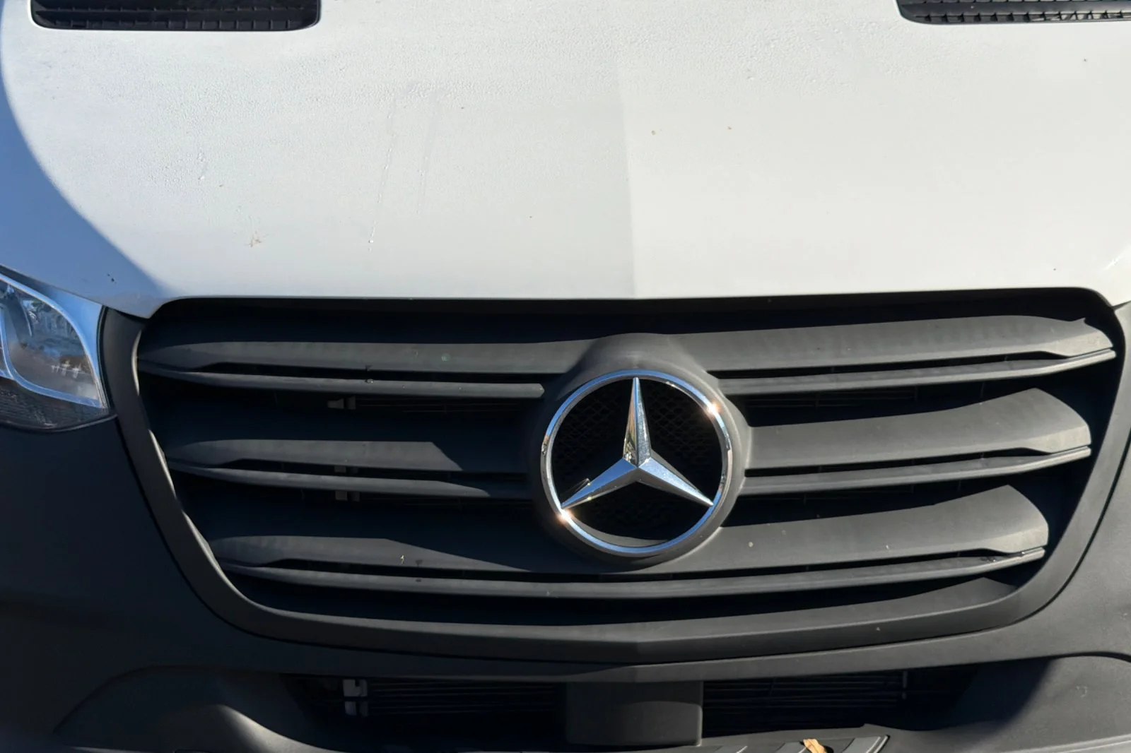 Used 2025 White Mercedes-Benz Cargo 144 WB image 15