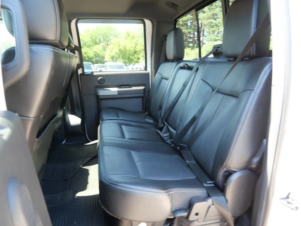 Used 2013 White Ford Lariat image 14