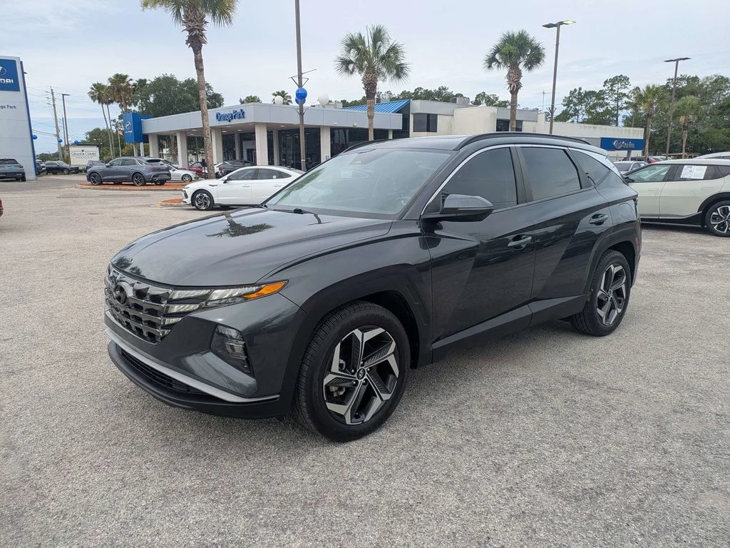 Used 2022 Gray Hyundai SEL image 7