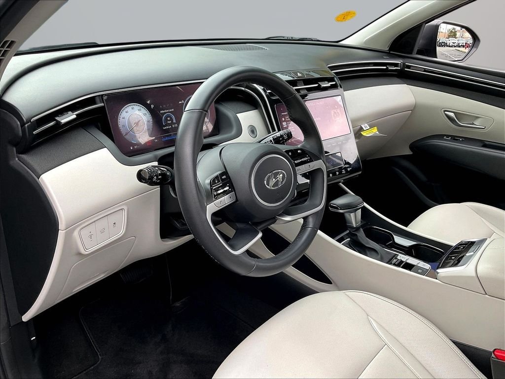 Used 2024 Silver Hyundai SEL image 18