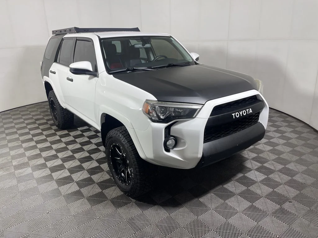 2016 Toyota 4Runner SR5 4x4 V6's photo