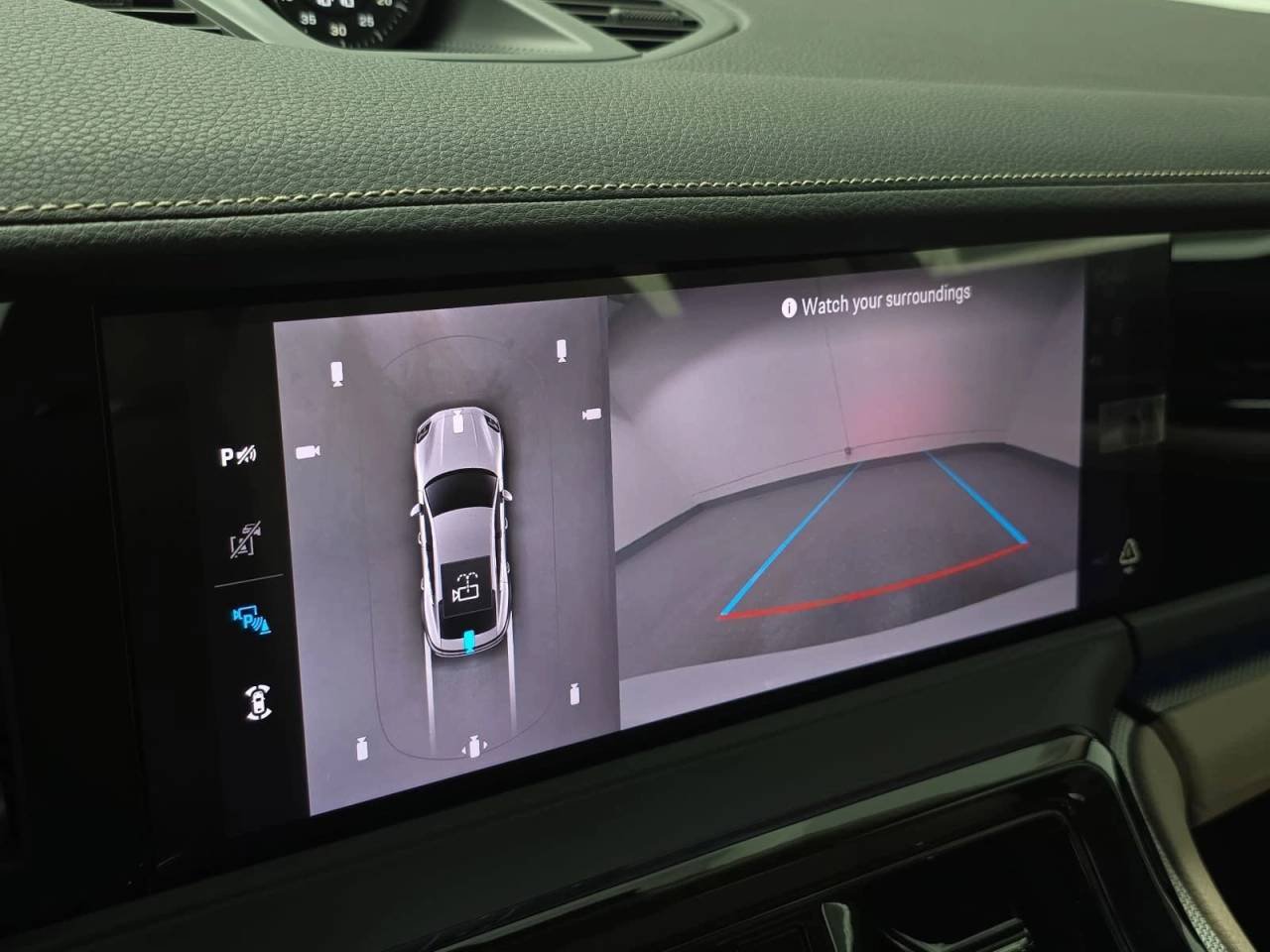 2026 Porsche Panamera 4 E-Hybrid - Photo 18