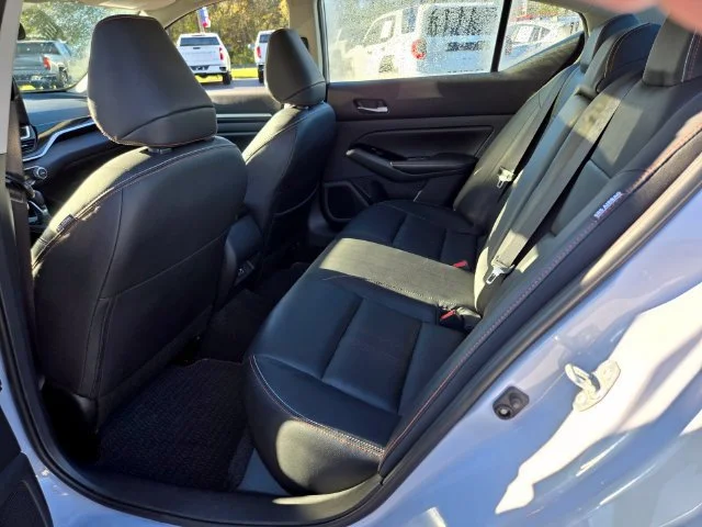 Used 2025 Gray Nissan SR image 13