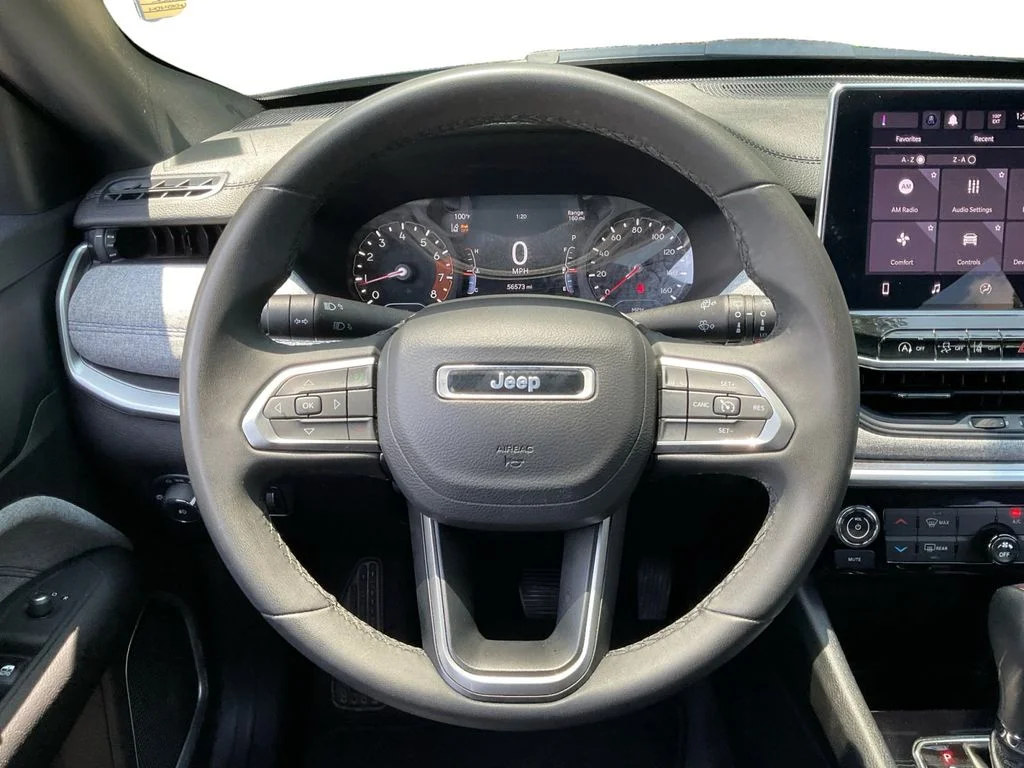 Used 2024 Black Jeep Latitude image 17