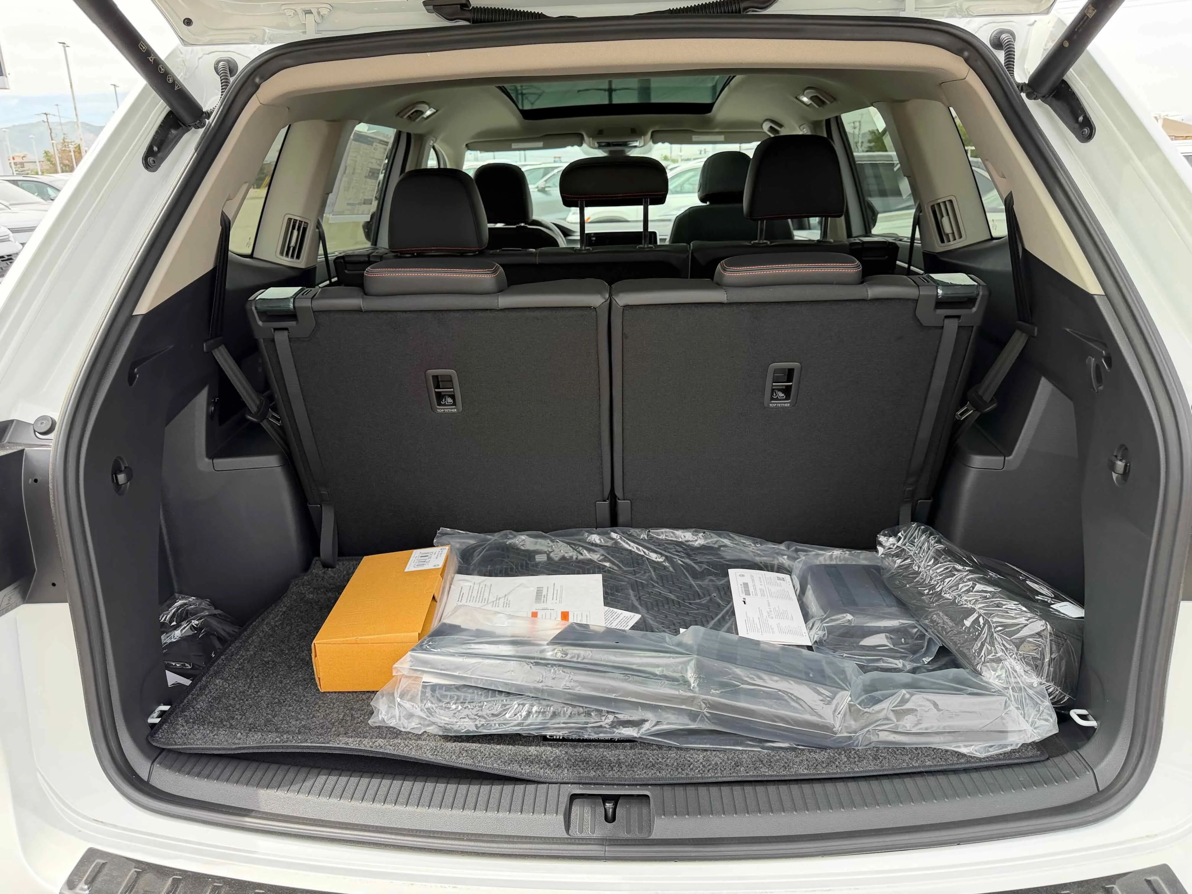 New 2026 Pearl Volkswagen 2.0T Peak Edition image 31