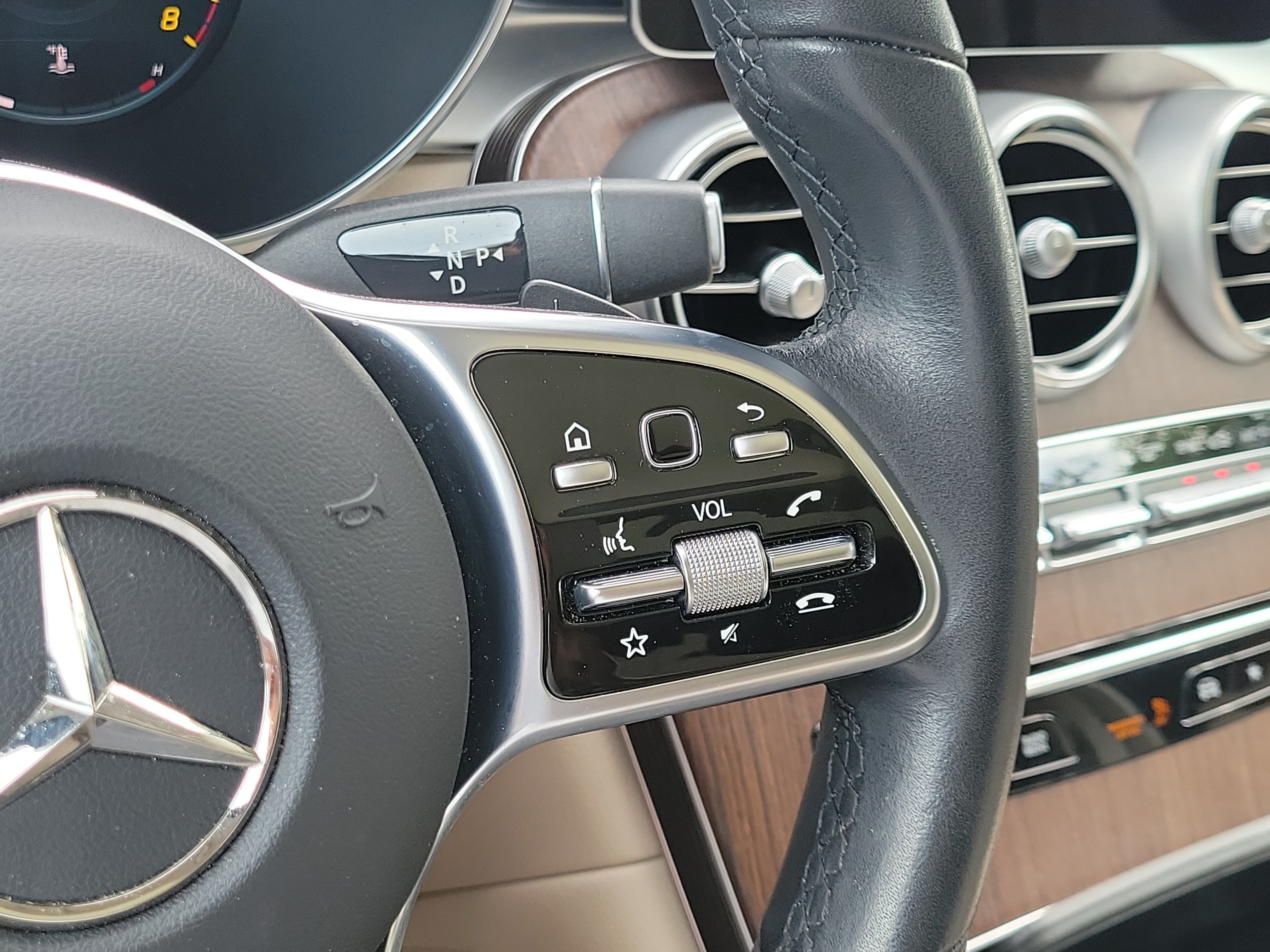 Used 2022 Starling Blue Metallic Mercedes-Benz GLC 300 image 23
