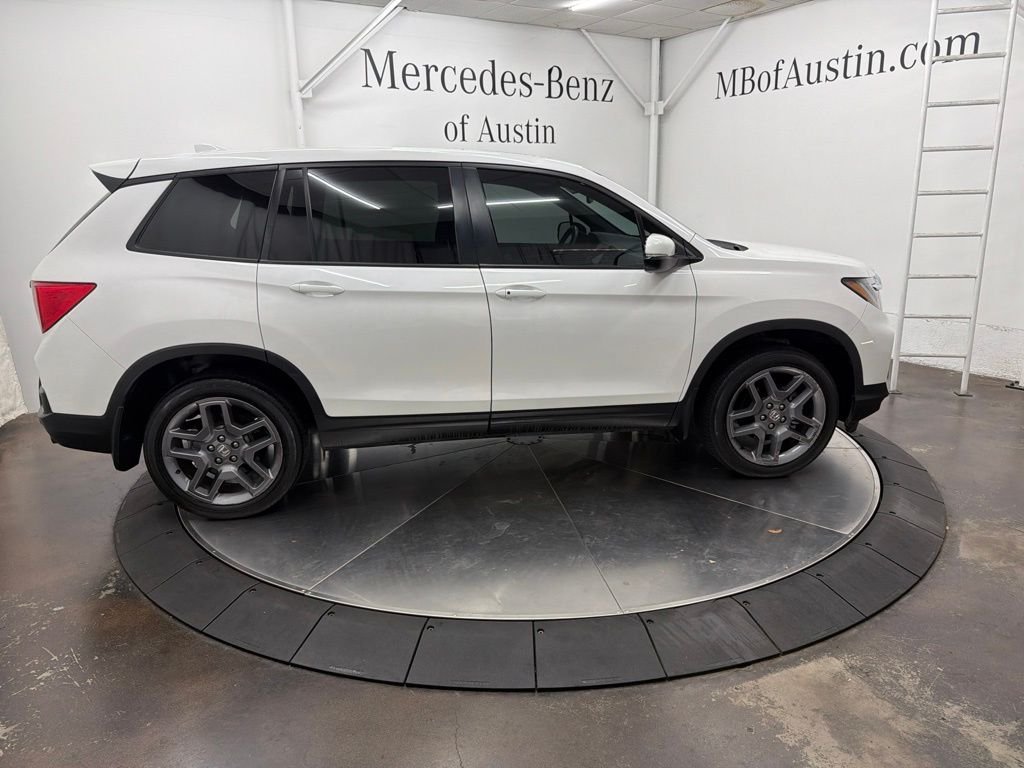 Used 2023 White Honda EX-L image 8