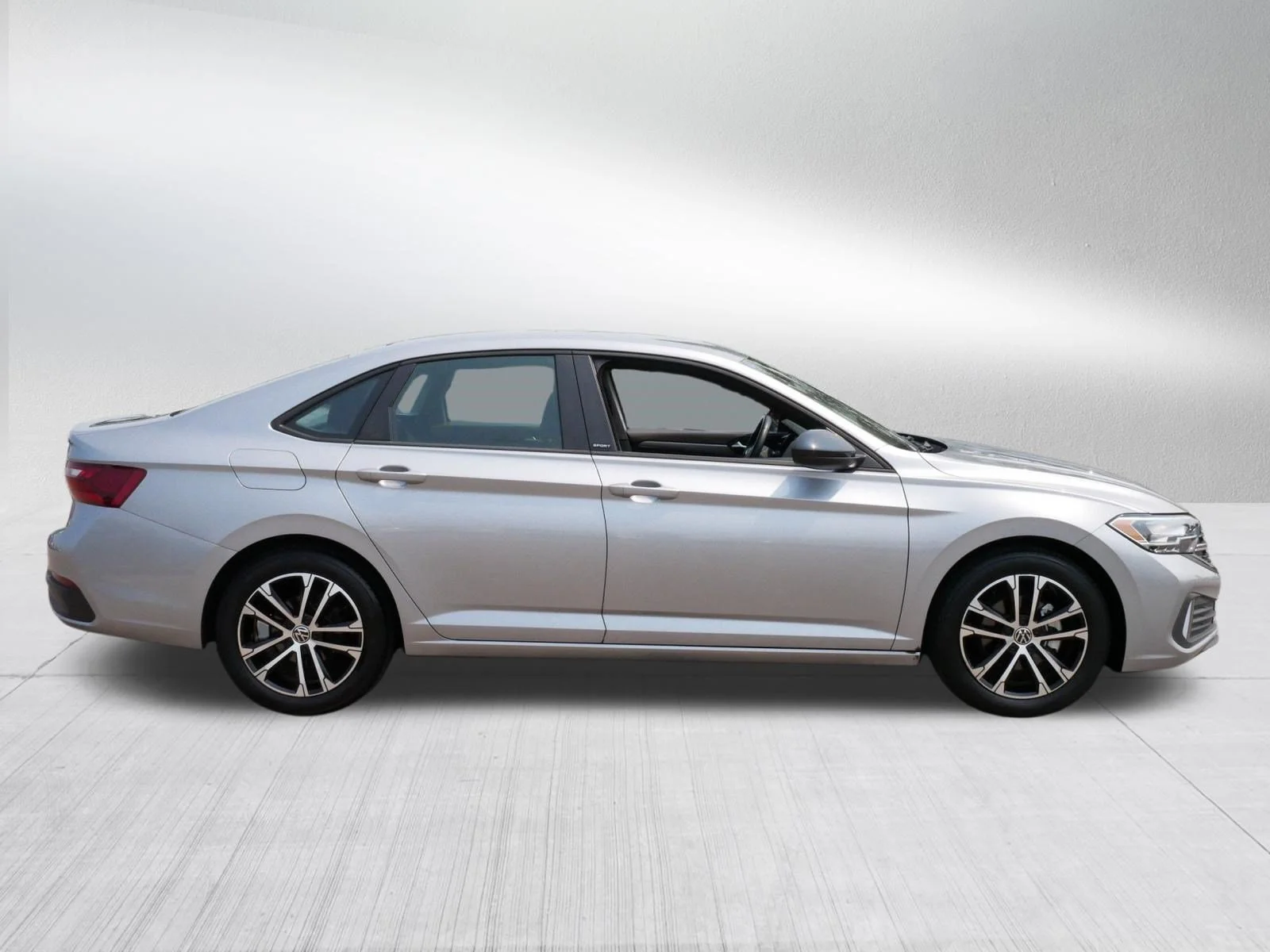 Used 2024 Pyrite Silver Metallic Volkswagen Sport image 8