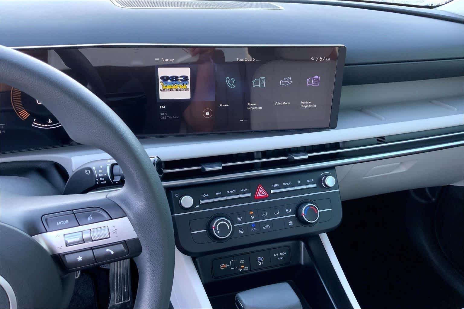 Used 2025 Shimmering Silver Hyundai SE image 6