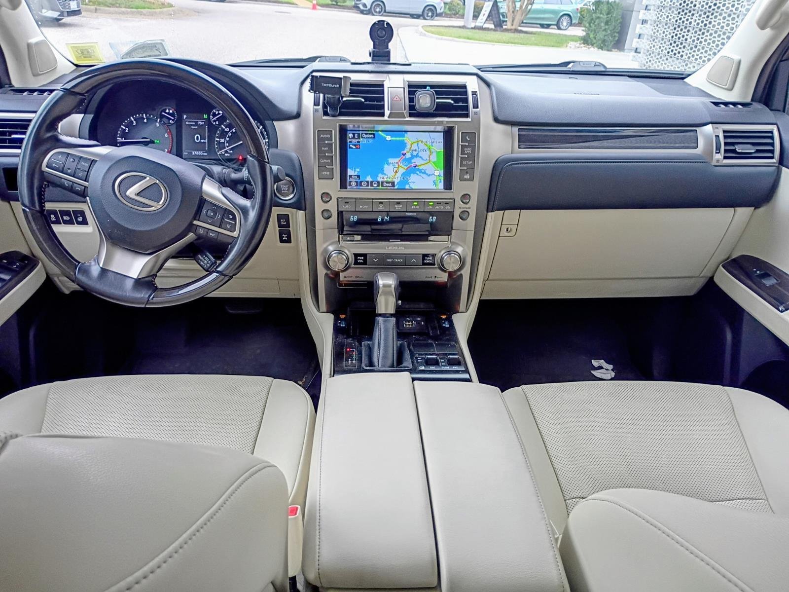Used 2021  Lexus GX 460 Premium image 7