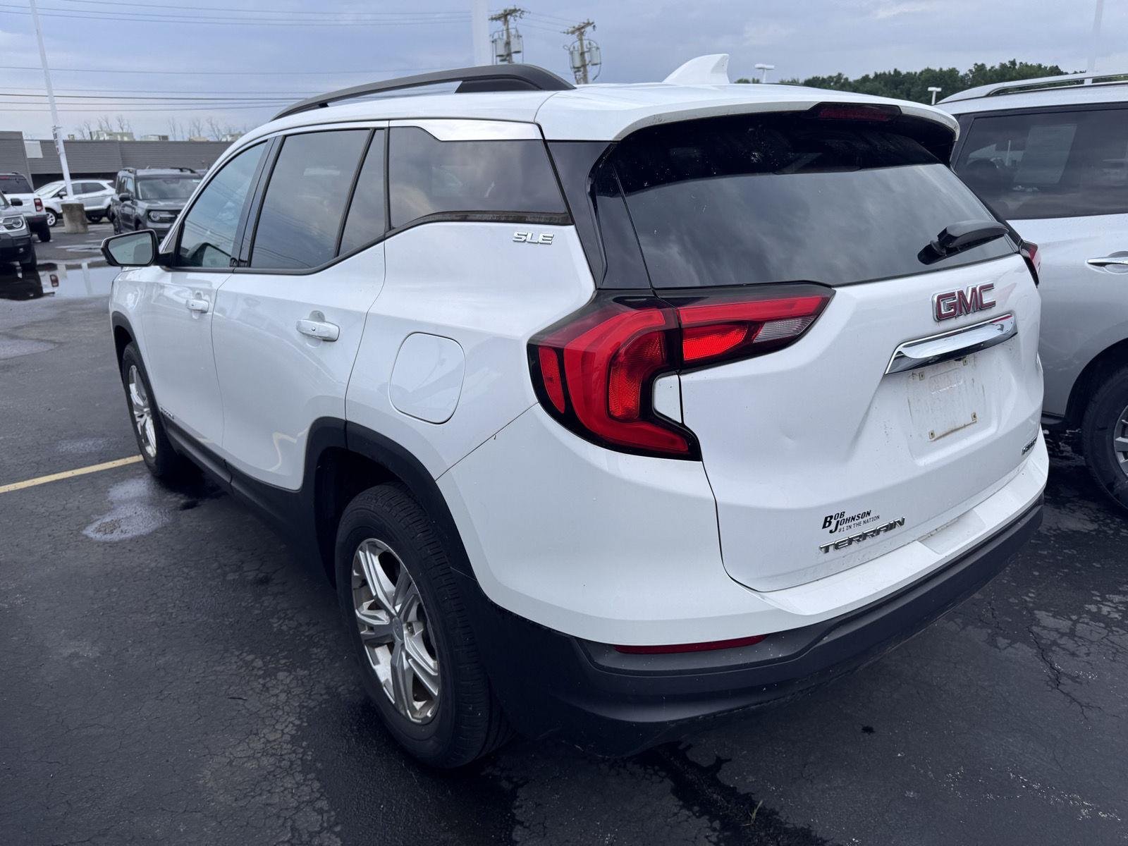 Used 2019 Summit White GMC SLE image 6