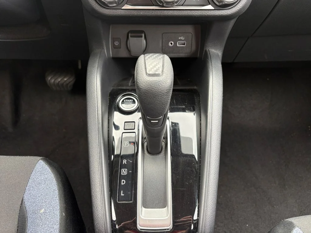 Used 2025 Black Nissan 1.6 SV image 21