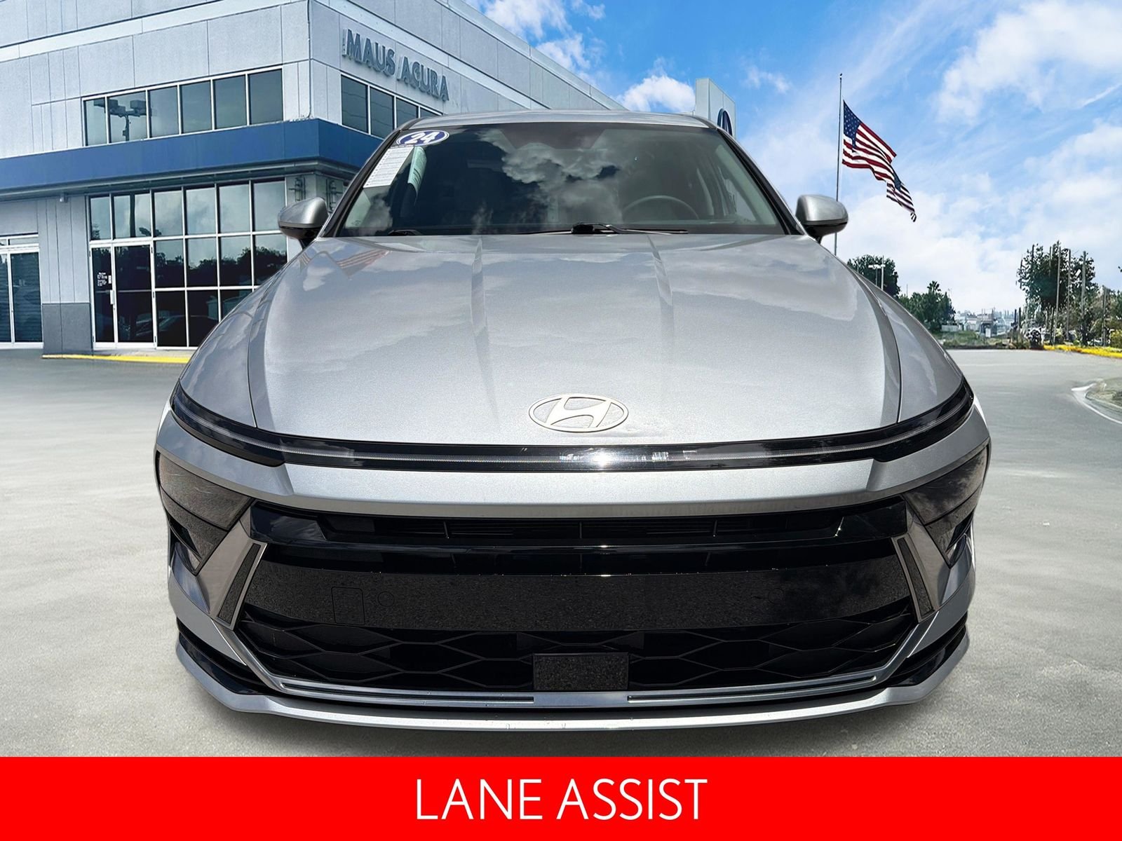Used 2024 Silver Hyundai SEL image 10