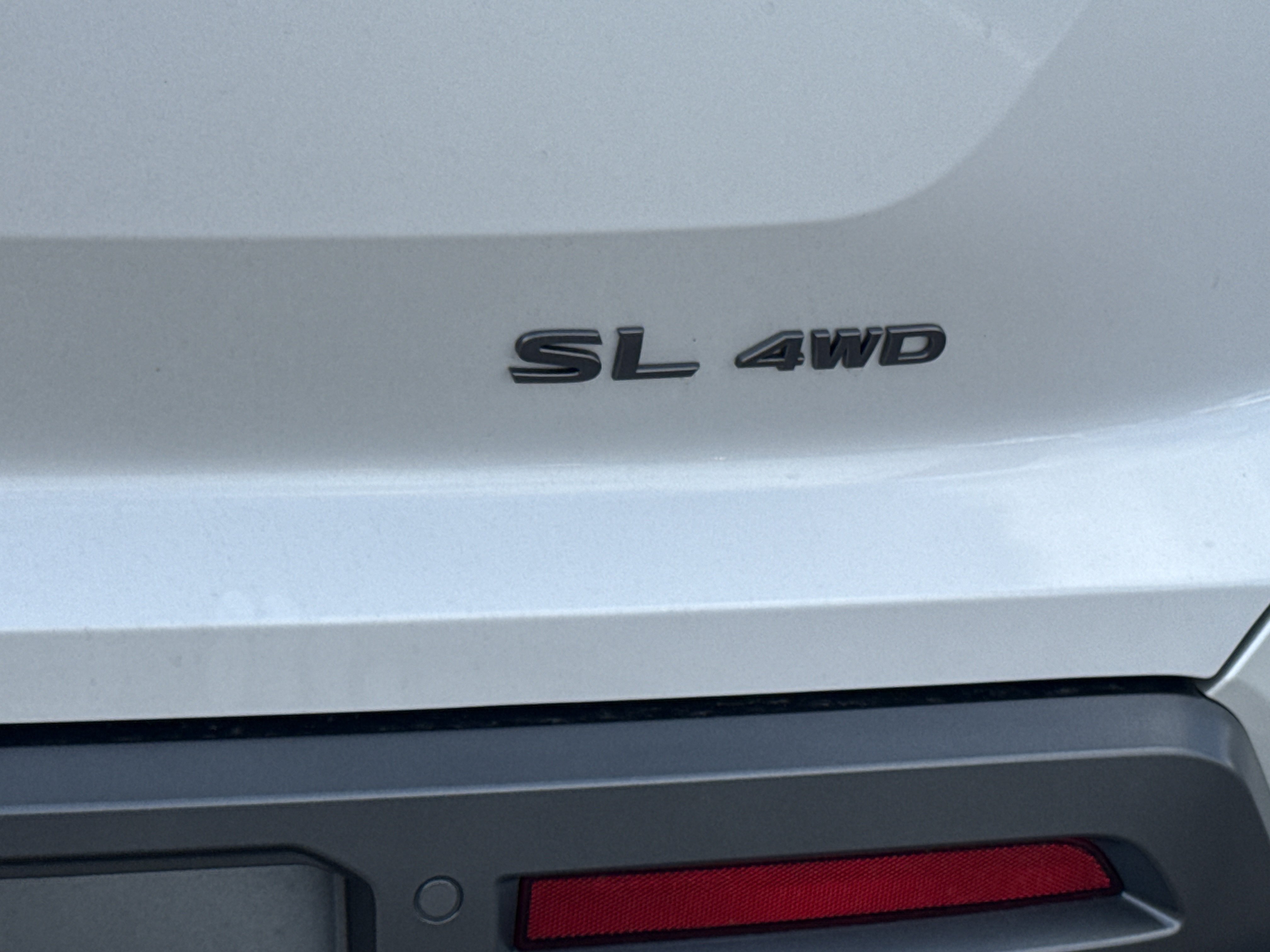 New 2026 Everest White Pearl Tricoat Nissan SL 4WD image 9
