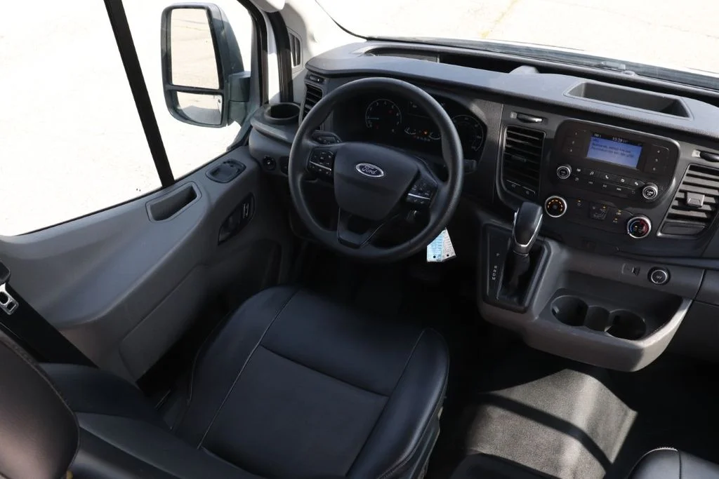Used 2022 Oxford White Ford Base image 12