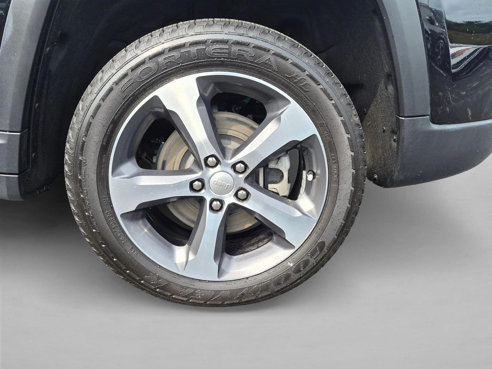 Used 2022 Diamond Black Crystal Pearlcoat Jeep  image 25