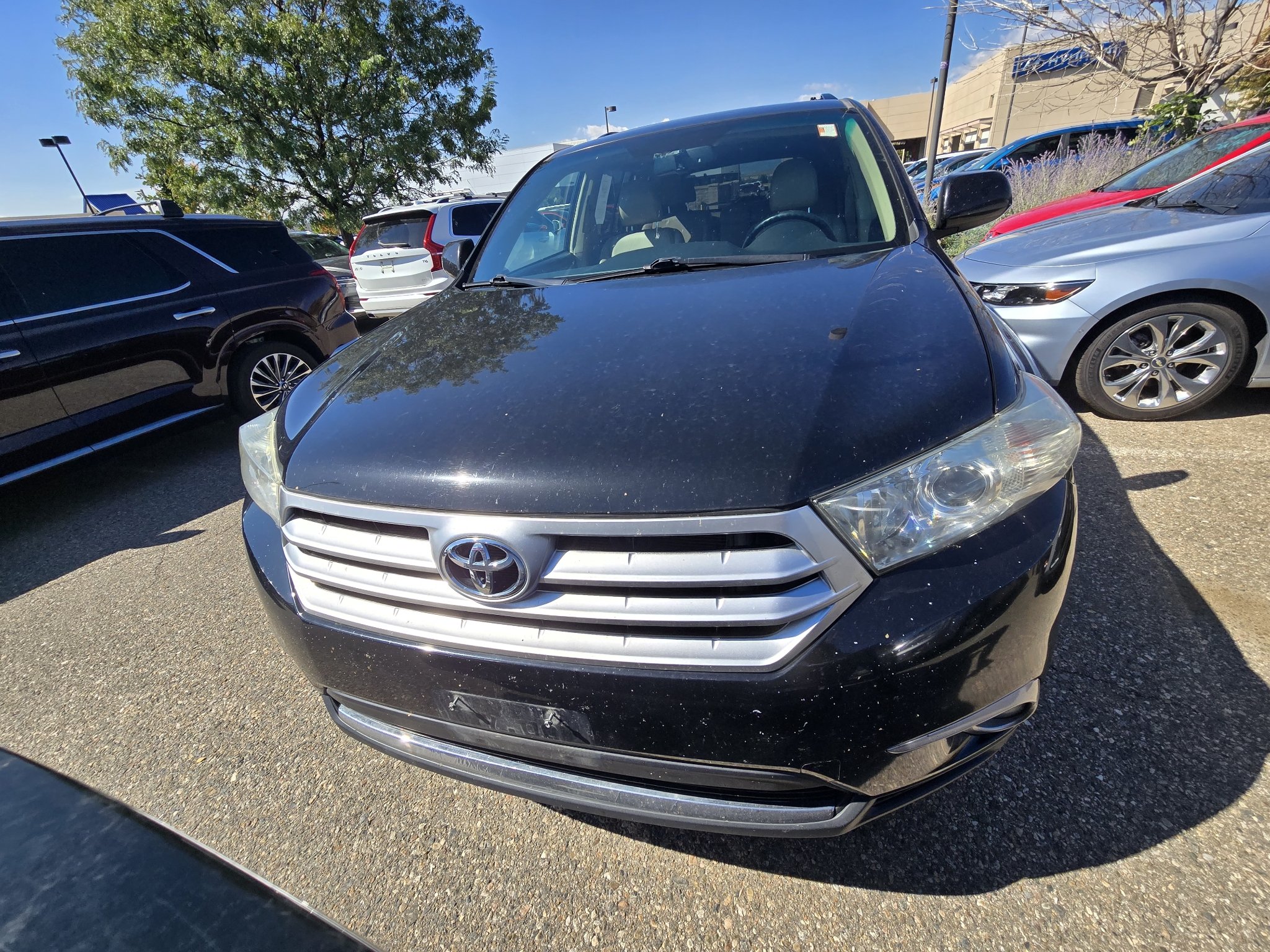Used 2013 Black Toyota SE image 18
