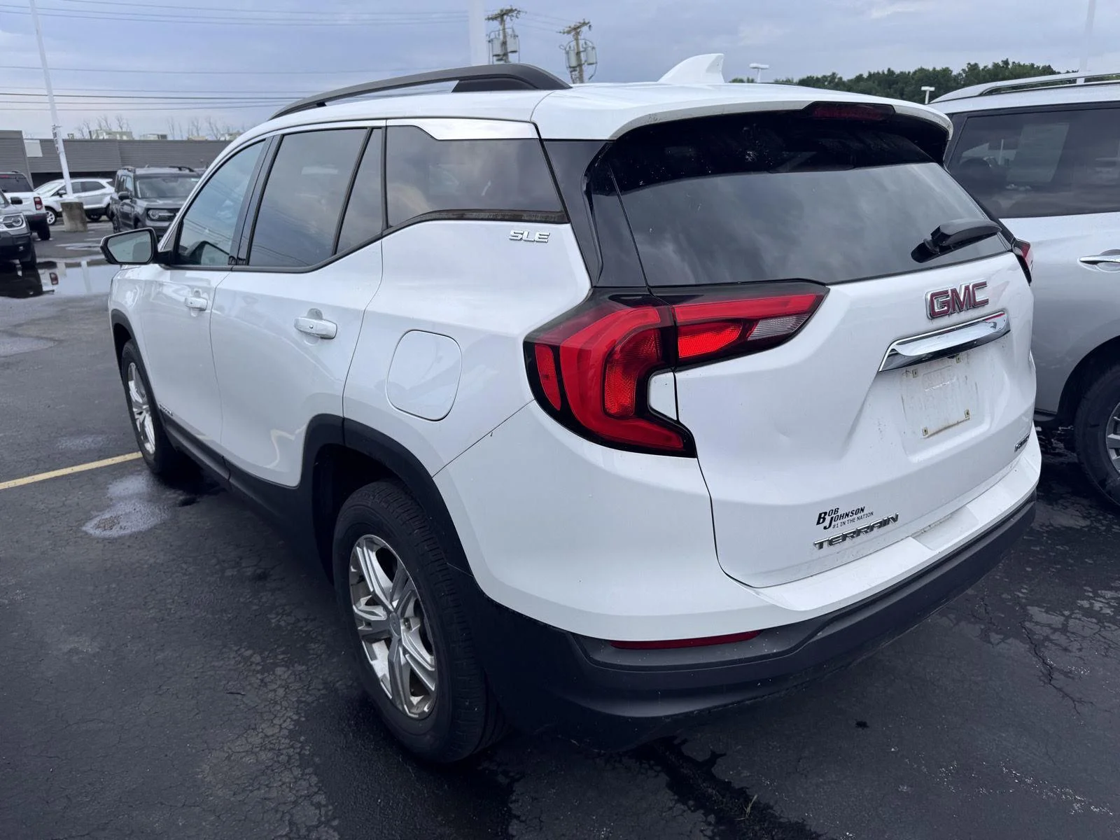 Used 2019 Summit White GMC SLE image 6