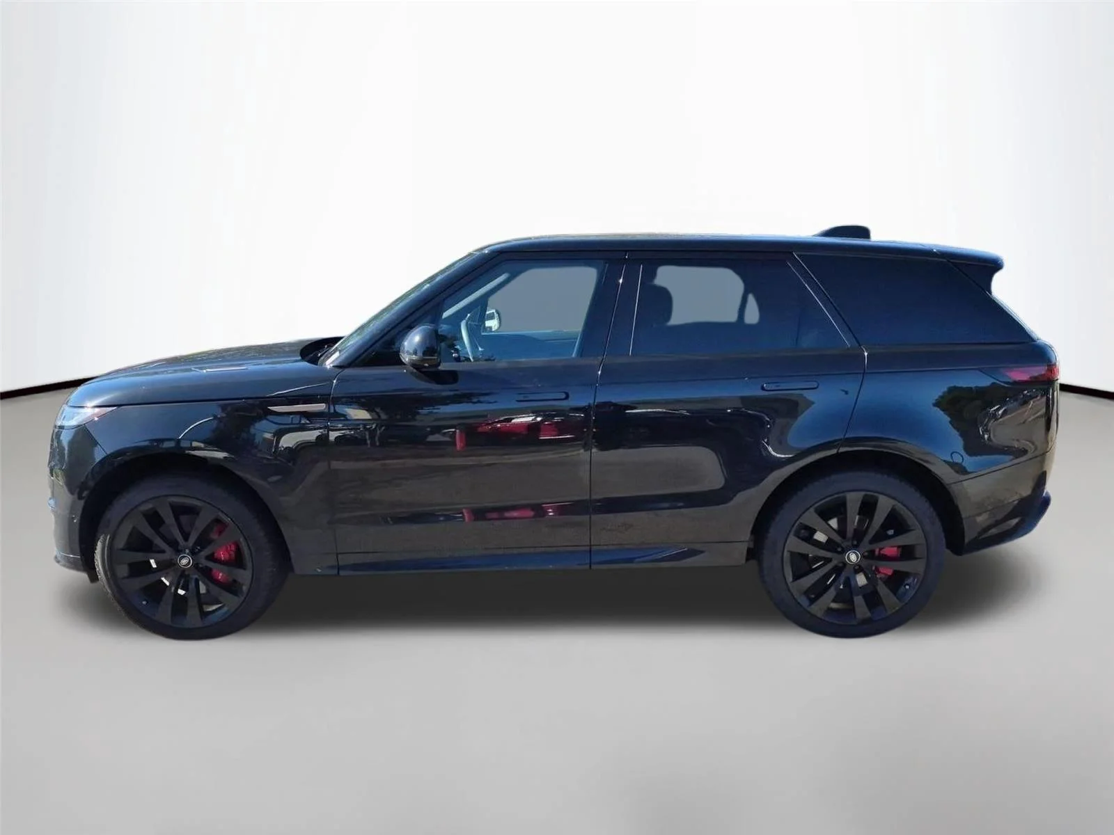 Used 2024 Santorini Black Metallic Land Rover Dynamic SE image 2