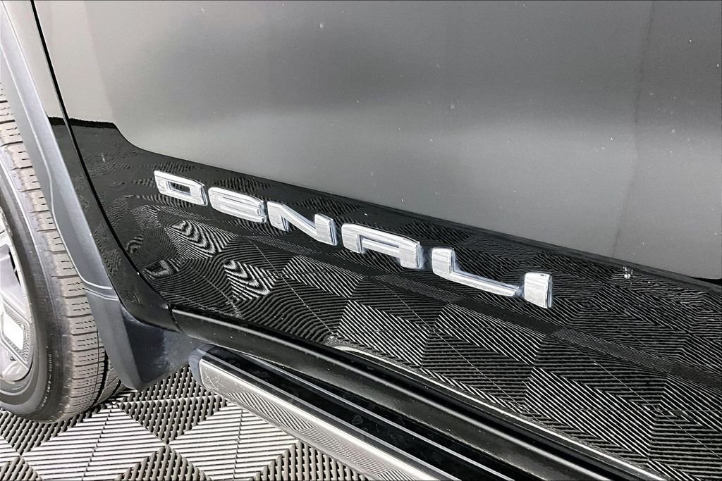 Used 2024 Black GMC Denali image 20